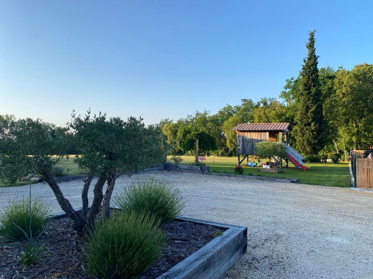 Coulonges Ξενοδοχείο Savignac-sur-Leyze Εξωτερικό φωτογραφία